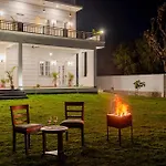 Stayvista At Mustang Meadow - Lawn & Wifi