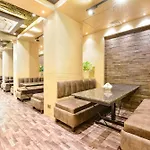 Fabhotel Pearl Square