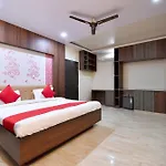 Oyo 12421 Hotel G.T View