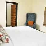 Luxury Farmhouse Getaway 2Bhk Fully Furnished By Nirvana Luxe