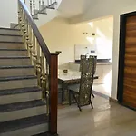 Luxury Farmhouse Getaway 2Bhk Fully Furnished By Nirvana Luxe