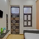 Hotel O Urban Homestay
