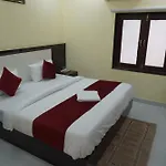 Hotel Hanumat Palace