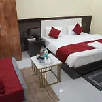 Hotel Hanumat Palace