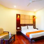 Fabhotel Polovictory Palace