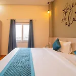 Palm Hotel Mansarovar