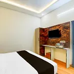 Hotel O Palm Inn
