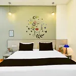 Hotel O Palm Inn