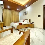 Luxe Stay\'S