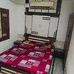 Khandelwal Hostel