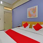 Hotel O Star Board