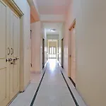 Hotel O Star Board