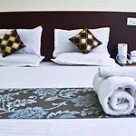 Hotel Ananta Inn