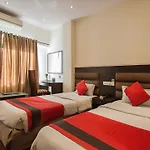 Oyo Premium Mi Road