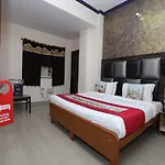 Hotel Deepak