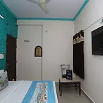 Hotel Deepak