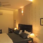 White Tulips Home Stay
