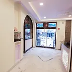 Oyo 13643 Hotel Maharaja Palace