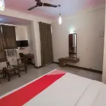 Oyo 13643 Hotel Maharaja Palace