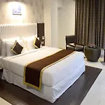 Oyo 7130 Hotel Broadway