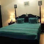 Saket Inn