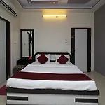 Oyo 8936 Near Wtp Mall