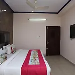 Hotel Deepak