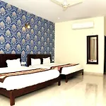 Hotel The Grand Kukas