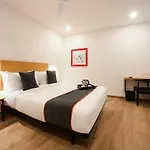 Oyo Townhouse 110 Mi Road