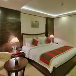 Polo Inn & Suites