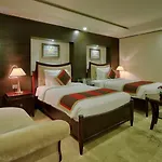 Polo Inn & Suites