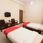 Oyo 13643 Hotel Maharaja Palace