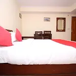 Oyo 14714 K Comfort