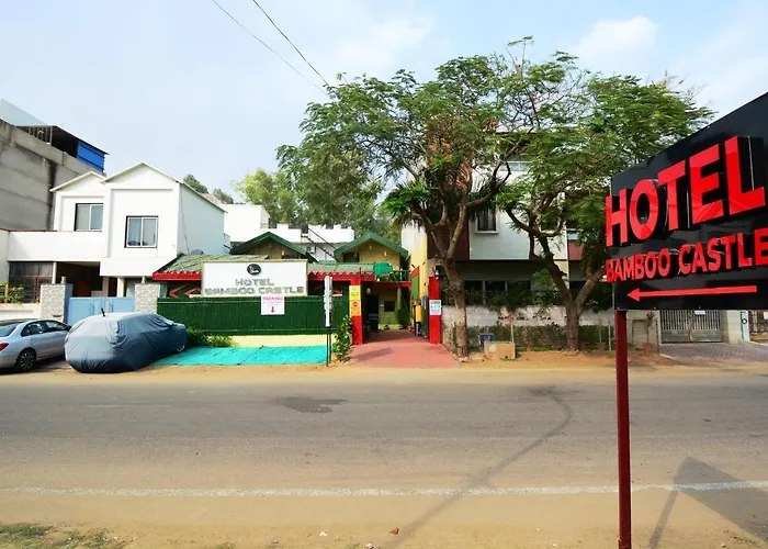 Hotel Bamboo Castle