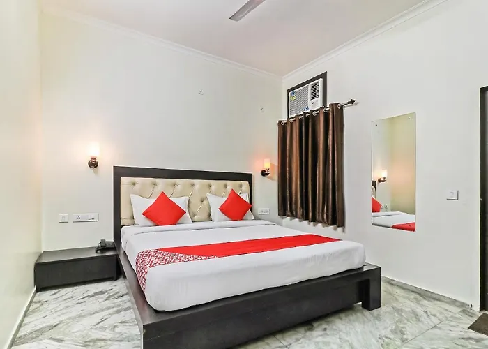 Collection O 35762 Hotel Season 4
