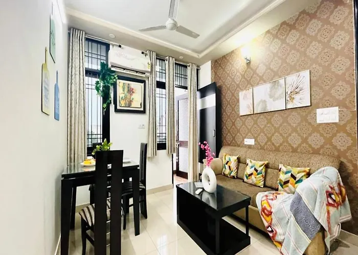 Bluo 2Br Jaipur - Lift, Balcony, Parking, Terrace