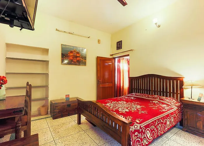 Zo Cosy Homes Bani Park