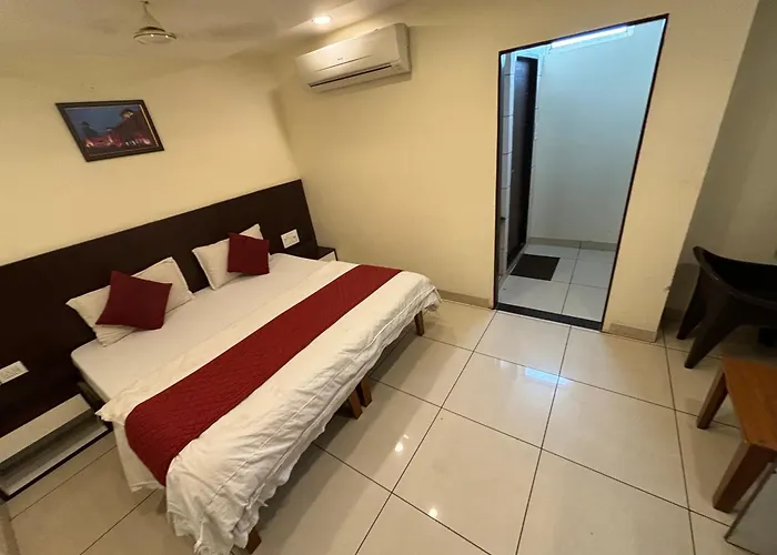 Hotel Rashika Palace