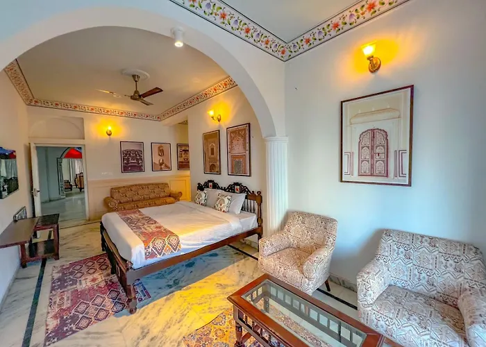 Dyore House By Bharat Mahal Palace