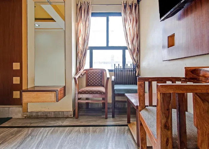 Hotel O Kiran Palace