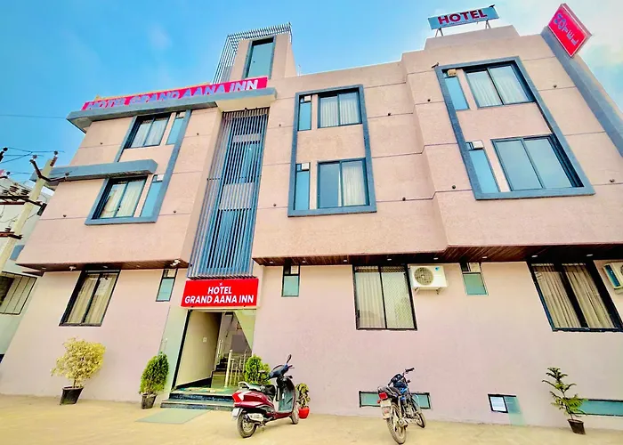 Hotel Grand Aana Inn