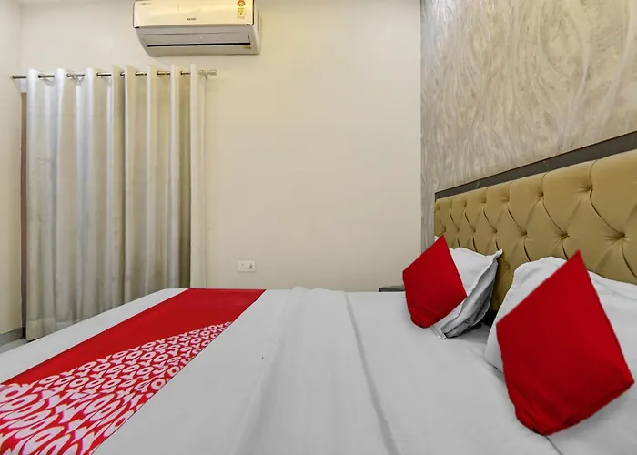 Hotel O N R Guest House