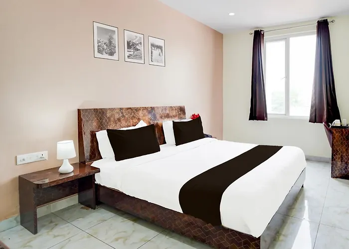Townhouse Mansarovar Formerly Hotel Palm Tree