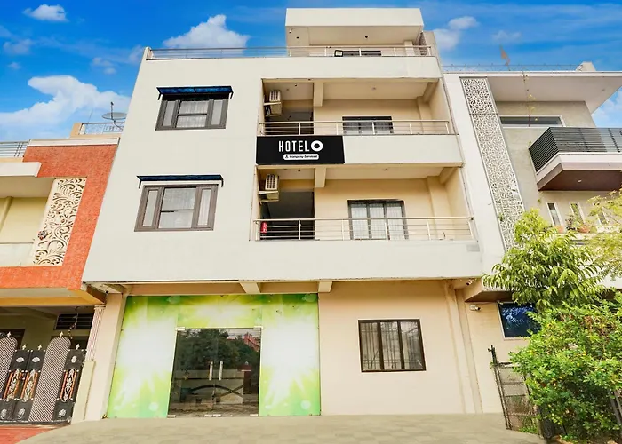 Hotel O Sector 17 Road Pratapnagar