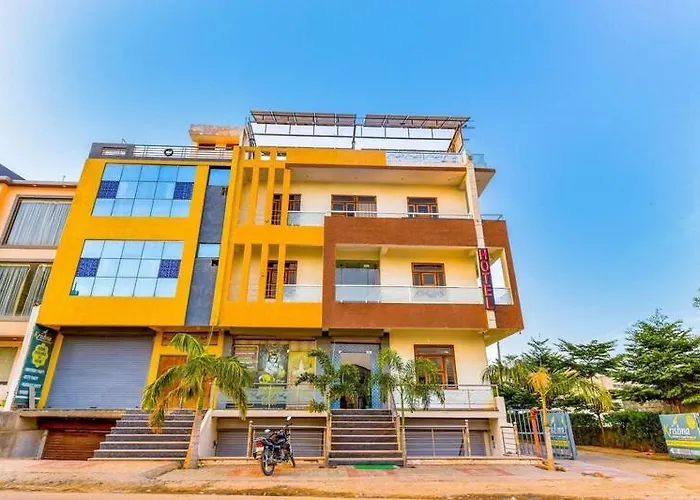 Hotel Kalyan & Banquets