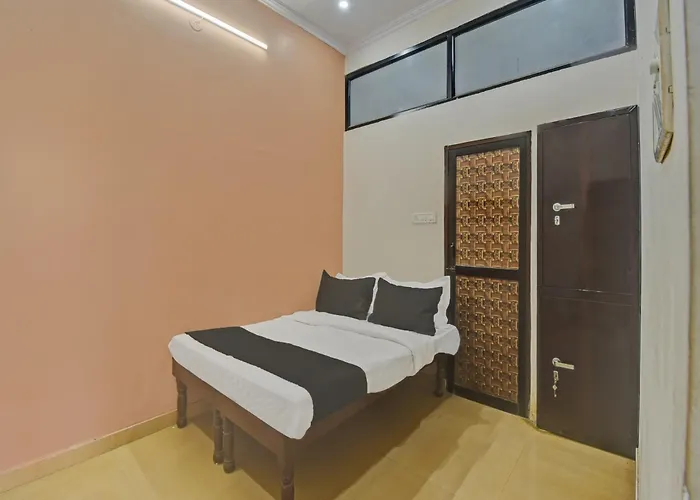 Hotel O Urban Homestay