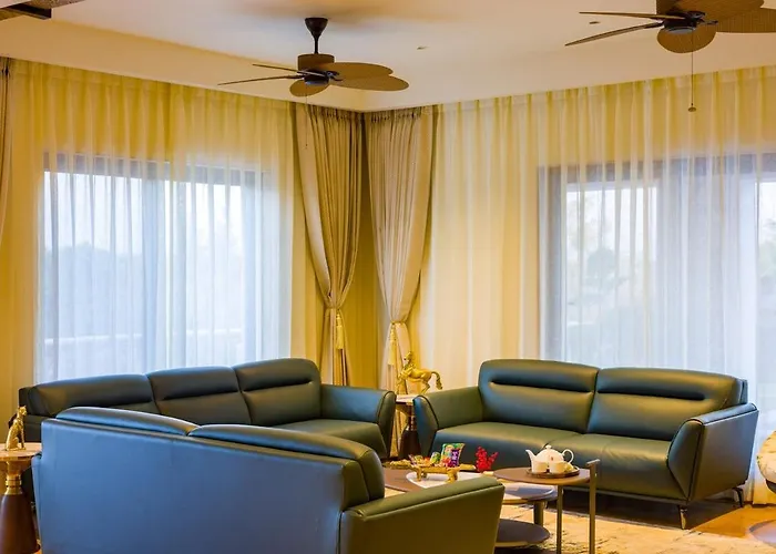 Elivaas The Kanota Retreat 4 Bhk Villa Near Kanota Dam With Pvt Pool & Hill Views