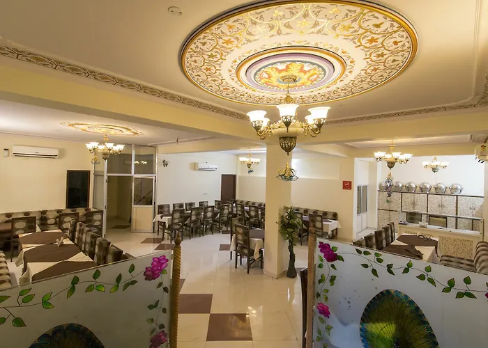 Oyo Rooms Kabir Marg Collectorate Circle