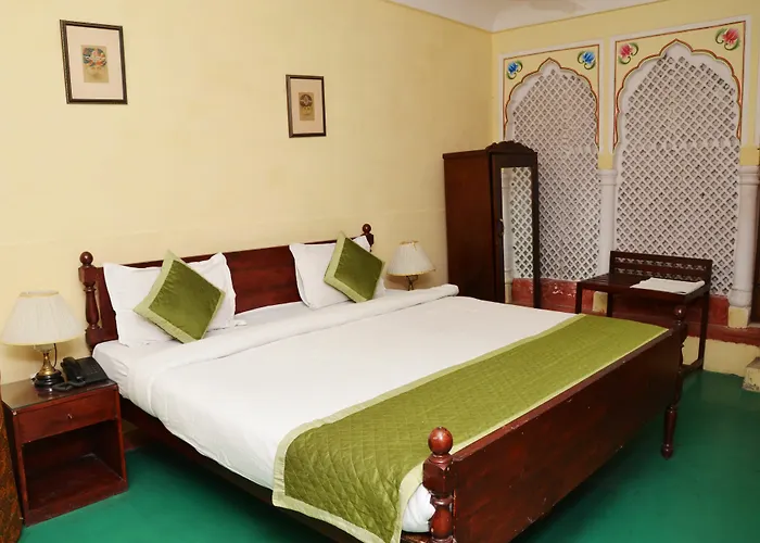 Karnot Mahal