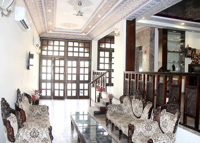 Oyo 14598 Hotel Surya Garh